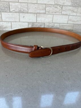 Perry Ellis Men's Classic Tan Leather Belt with Gold Buckle